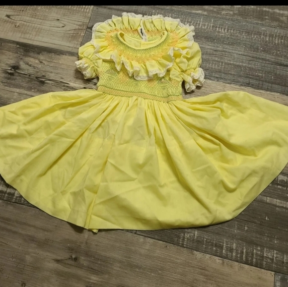 Prarie style vintage dress - Picture 2 of 5